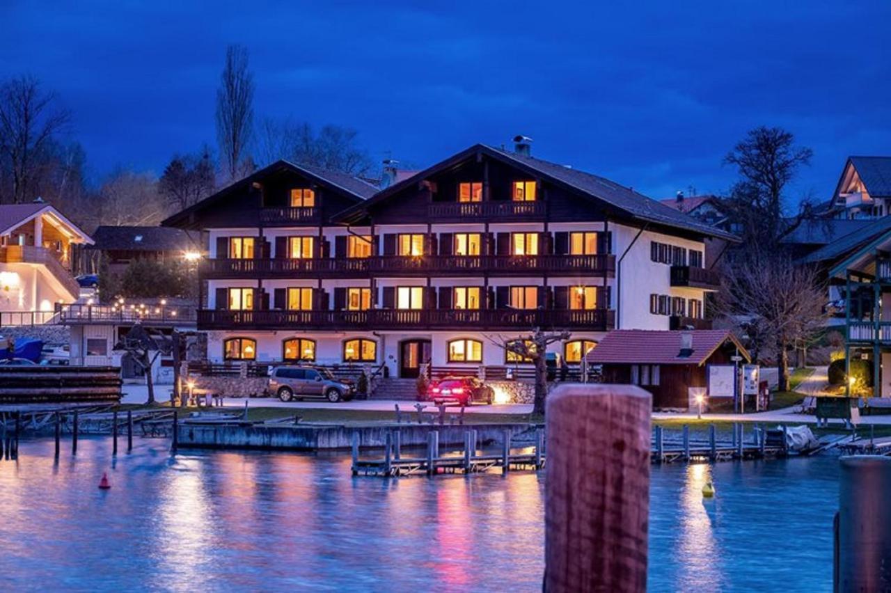 Gaestehaus Gruenaeugl Am See Gstadt am Chiemsee Dış mekan fotoğraf