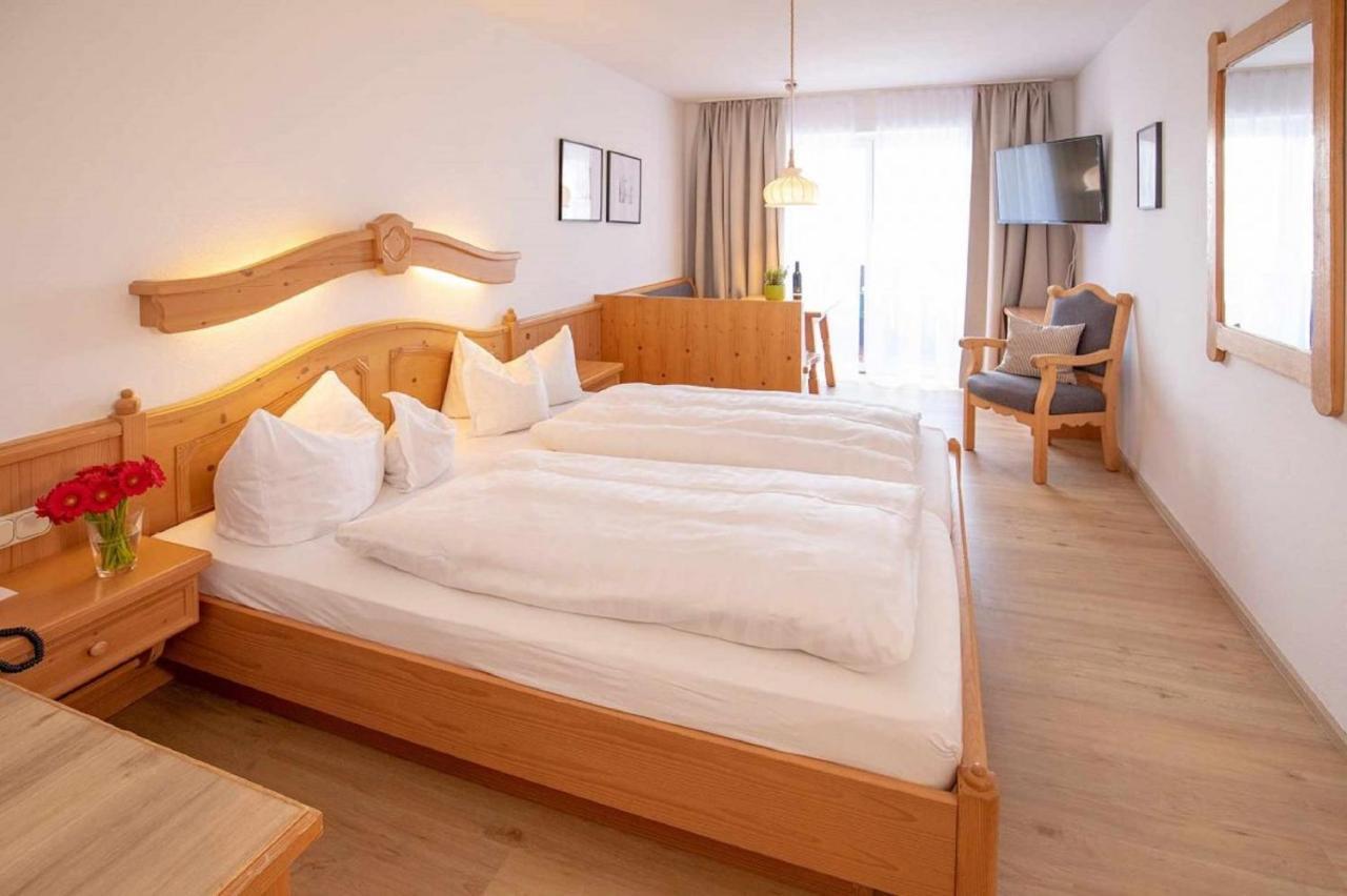 Gaestehaus Gruenaeugl Am See Gstadt am Chiemsee Dış mekan fotoğraf