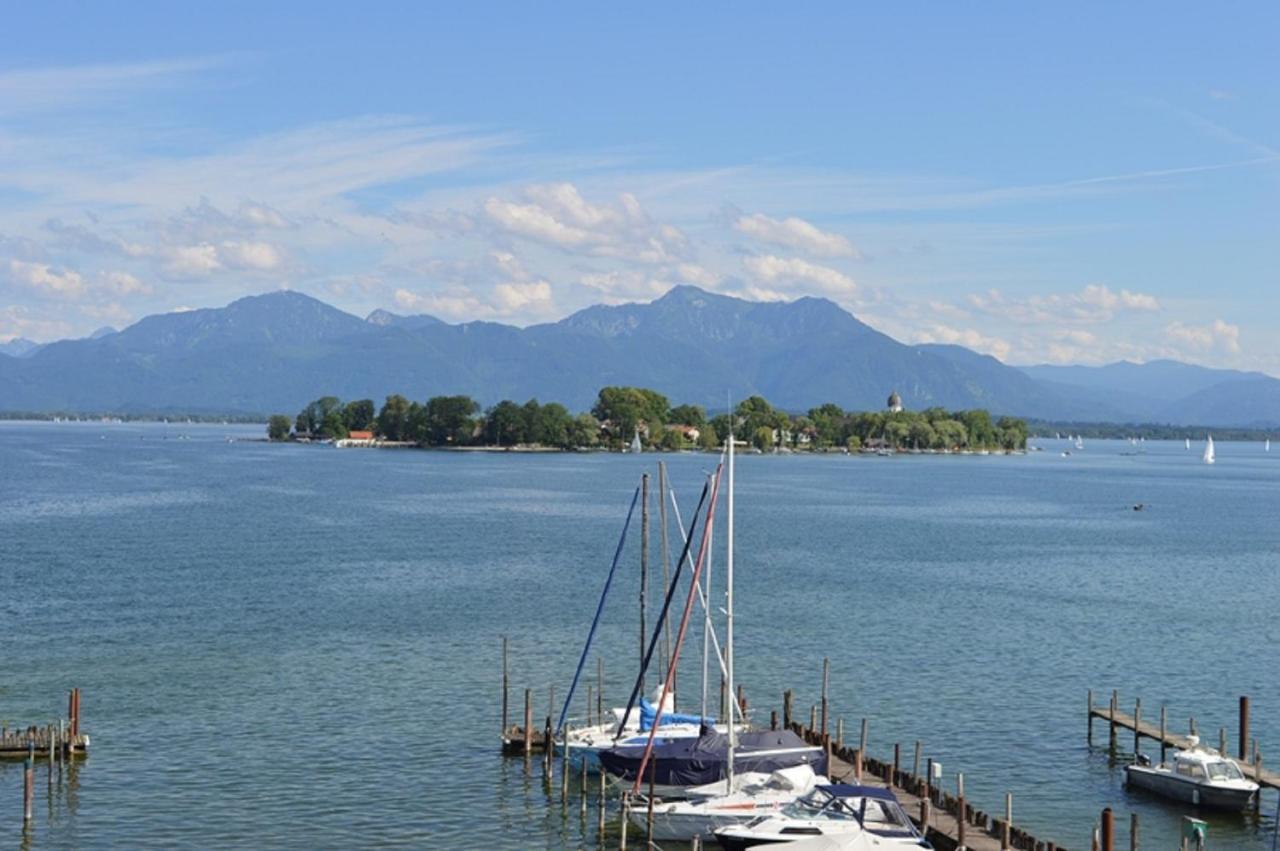 Gaestehaus Gruenaeugl Am See Gstadt am Chiemsee Dış mekan fotoğraf